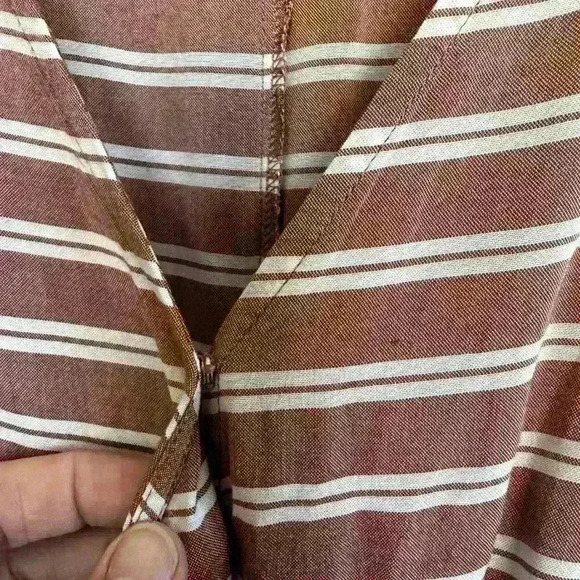 NWOT Women's Forever 21 Long sleeve Short Jumper/Romper Size Medium - Picture 3 of 6